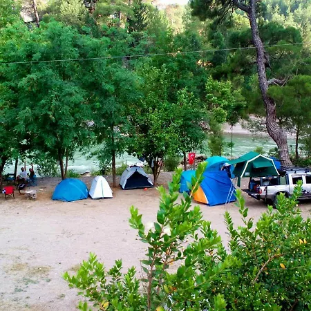 Luxusní stan Tornado Rafting Camping Beskonak